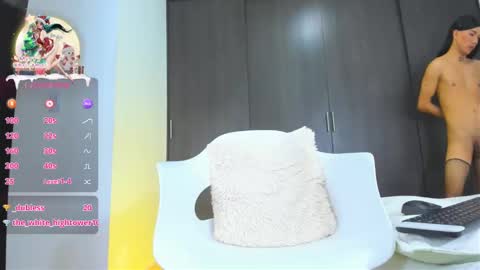 M E L I S S A  online show from December 24, 4:22 am