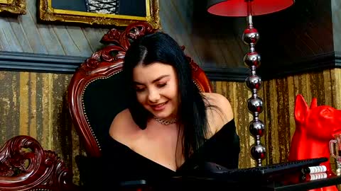 Melissa online show from January 3, 11:35 am