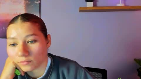 Snapshot of melissa_kandy chatting on October 18, 9:21 am melissa_kandy online show from October 18, 9:21 am