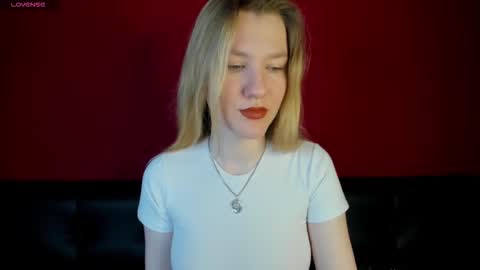 melissa_moooree online show from September 24, 8:17 am