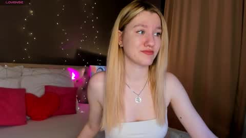 melissa_moooree online show from November 13, 9:08 am