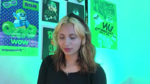 melissa_noir online show from December 19, 11:45 pm