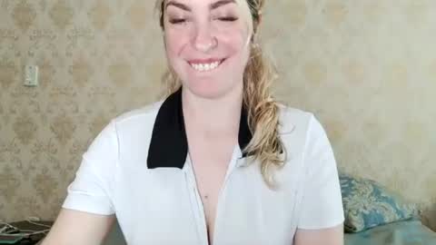 Snapshot of melissa_s2 chatting on August 4, 4:53 pm Melissa online show from August 4, 4:53 pm