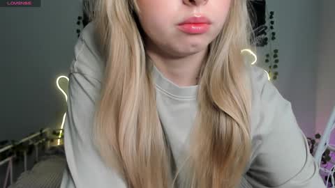 Melissa HOT CONTENT HERE  online show from December 23, 2:13 am