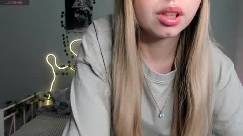 Melissa HOT CONTENT HERE  online show from December 23, 5:17 am