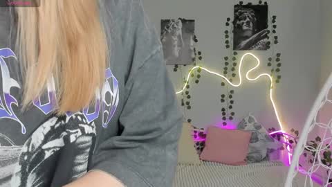 Melissa HOT CONTENT HERE  online show from January 8, 2:57 am