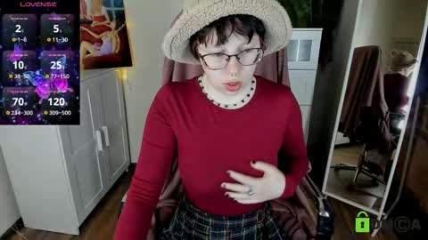 Snapshot of melissa_wells chatting on September 25, 9:07 pm Melissa online show from September 25, 9:07 pm