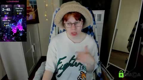 Snapshot of melissa_wells chatting on November 2, 9:06 pm Melissa online show from November 2, 9:06 pm