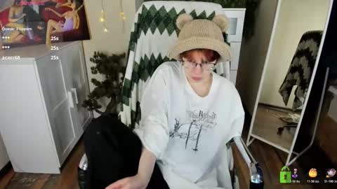 Snapshot of melissa_wells chatting on November 22, 4:11 am Melissa online show from November 22, 4:11 am