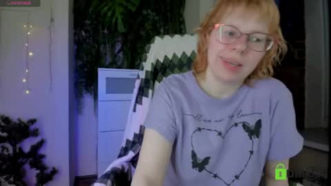 Melissa online show from April 17, 9:18 pm