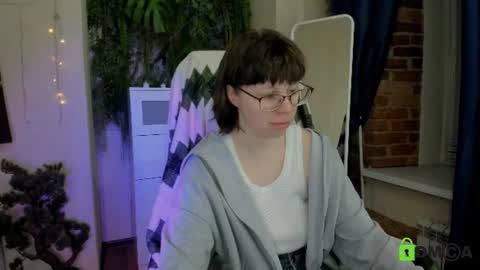 Melissa online show from June 26, 10:25 pm