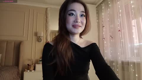 Snapshot of melissa_yamazaki chatting on April 17, 5:32 am Lisaa online show from April 17, 5:32 am