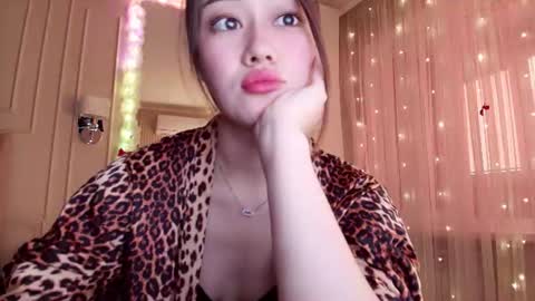 Lisaa online show from July 13, 4:15 am