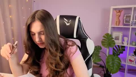 Melissa online show from February 17, 5:48 am