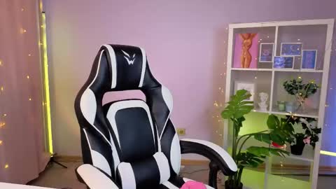 Melissa online show from March 21, 8:19 am