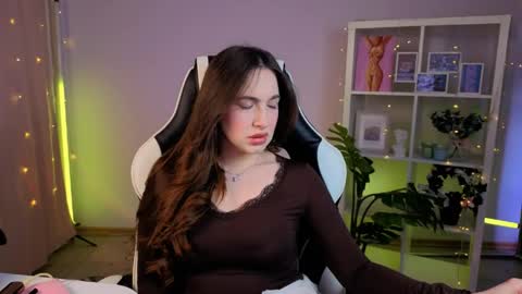 Melissa online show from March 25, 4:40 am