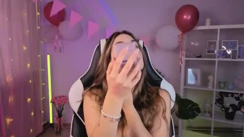 Melissa online show from August 2, 4:44 am