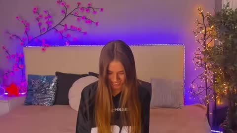 MelissaCrayzy online show from December 5, 6:33 am