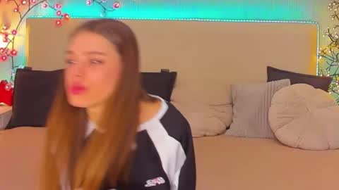 MelissaCrayzy online show from February 5, 7:13 am