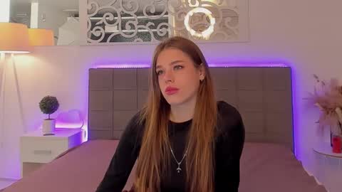 MelissaCrayzy online show from April 1, 5:30 am