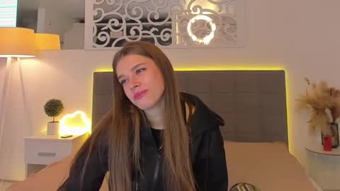 MelissaCrayzy online show from April 2, 5:27 am