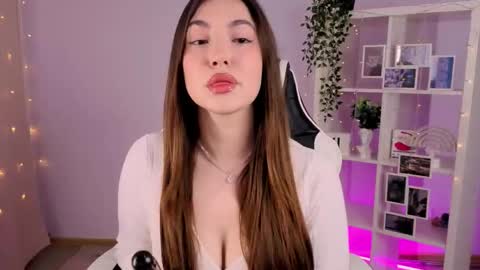 melissagray_ online show from October 16, 4:35 am