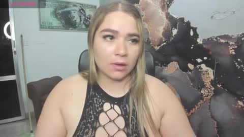 MELISSA online show from November 2, 2:08 pm