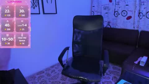 MELISSA online show from December 5, 1:09 pm