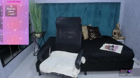 MELISSA online show from February 7, 10:02 pm