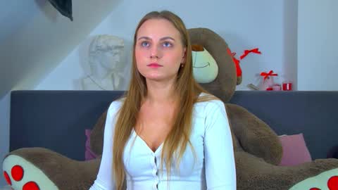 MelissaBerry online show from October 22, 10:37 am