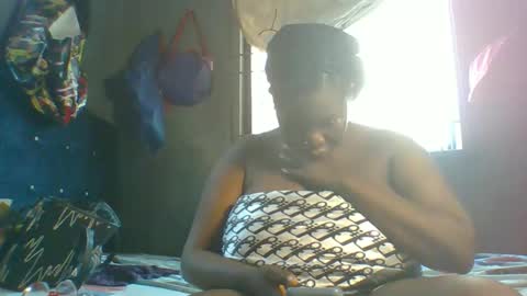 Snapshot of melissaperks chatting on May 13, 7:39 am Melissa online show from May 13, 7:39 am