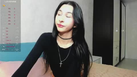 Snapshot of melissasparrow chatting on April 21, 1:42 am Mellisa online show from April 21, 1:42 am