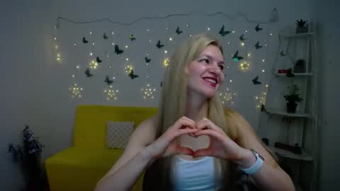 Snapshot of melissatylerbb chatting on March 11, 6:19 am Melissa online show from March 11, 6:19 am