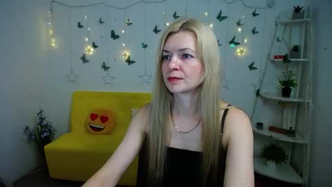 Snapshot of melissatylerbb chatting on March 17, 12:19 pm Melissa online show from March 17, 12:19 pm