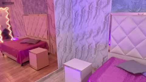 Mellani  online show from January 7, 3:20 am