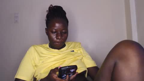 Snapshot of mellanin_pretty_ chatting on January 6, 6:39 am . online show from January 6, 6:39 am