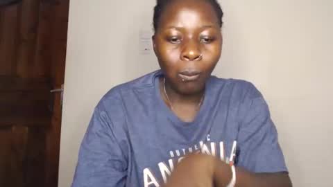 Snapshot of mellanin_pretty_ chatting on March 23, 11:14 am . online show from March 23, 11:14 am