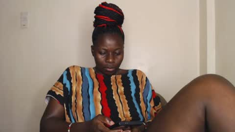 Snapshot of mellanin_pretty_ chatting on July 7, 1:30 am . online show from July 7, 1:30 am