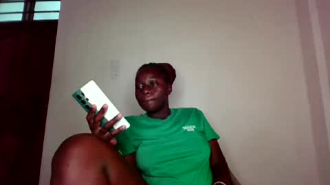 Snapshot of mellanin_pretty_ chatting on July 28, 5:58 am . online show from July 28, 5:58 am