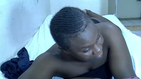 mellanine_ebony online show from March 8, 2:21 pm