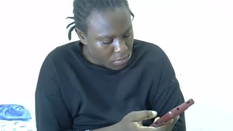 Snapshot of mellanine_ebony chatting on May 3, 7:03 am mellanine_ebony online show from May 3, 7:03 am
