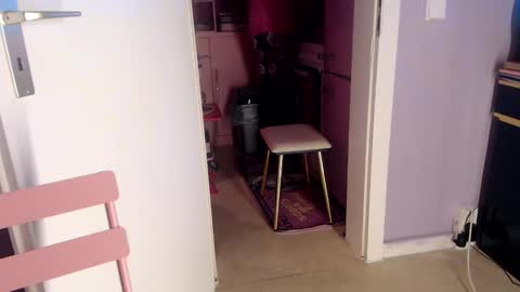 Melli online show from October 15, 7:47 pm