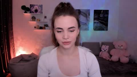 Tessa online show from January 5, 10:35 pm