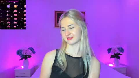 Mellina online show from December 5, 10:23 pm