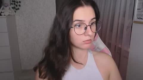 Snapshot of mellonmayre chatting on November 14, 8:18 pm mellonmayre online show from November 14, 8:18 pm