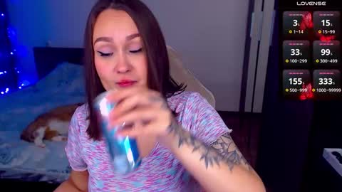 Mel online show from October 5, 3:43 pm