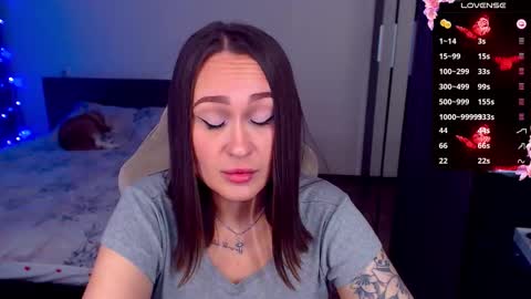 Mel online show from October 31, 9:49 pm