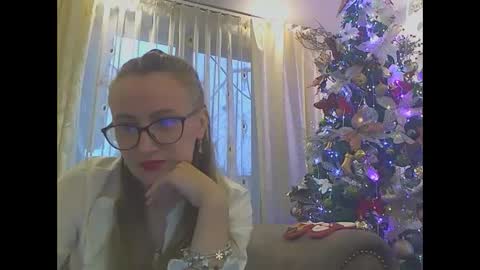 Melly online show from December 9, 7:39 am