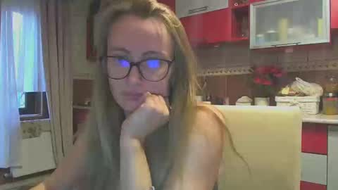 Melly online show from January 9, 8:24 am