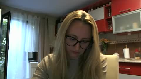Melly online show from September 10, 6:46 am